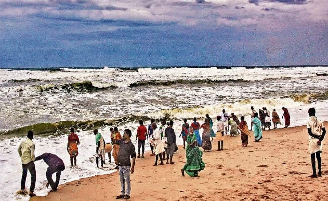 फनी का असर झारखंड पर भी पड़ेगा, रांची में सभी स्कूल बंद, आज ओड़िशा से टकरायेगा फनी