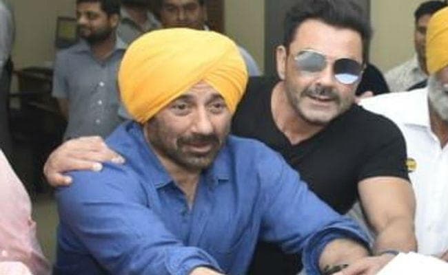 सनी देओल के रोड शो ने बताया पंजाबी हमारे परिवार से कितना प्यार करते हैं: बॉबी