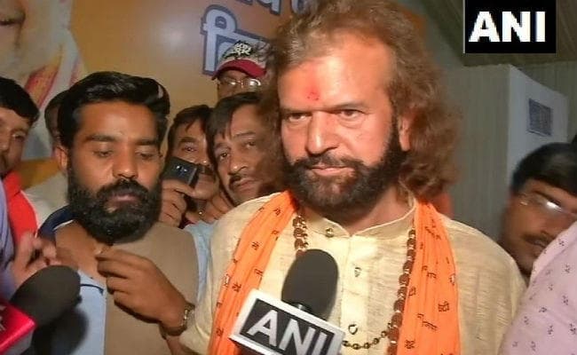 छवि धूमिल करने के लिए केजरीवाल और आप नेताओं पर करूंगा मुकदमा : हंस राज हंस