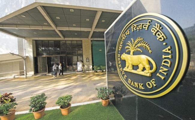 Reserve Bank ने वोडाफोन एम-पैसा और PhonePay समेत पांच कंपनियों पर ठोका जुर्माना