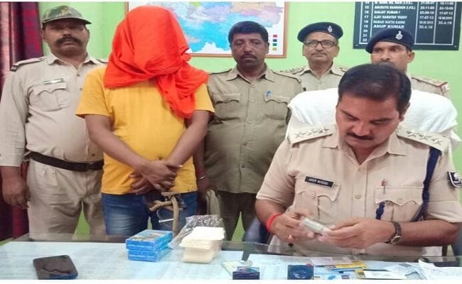 बिहार : जाली डीएल बनाने वाला फर्जी डीटीओ गिरफ्तार