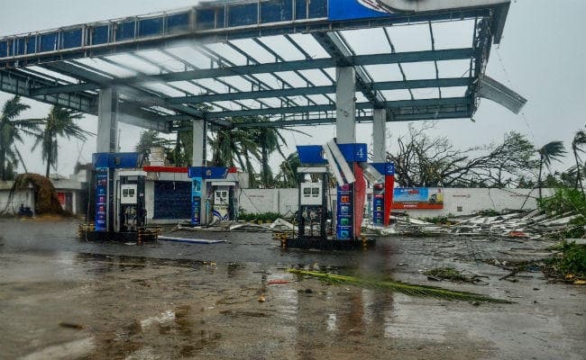 ओडिशा में 12 लोगों की जान लेने के बाद कमजोर पड़ा चक्रवाती तूफान ''फनी'', बंगाल में कोई खतरा नहीं