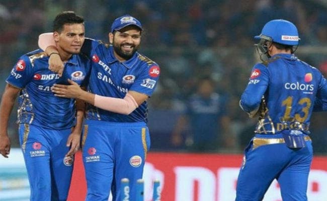 CSK के इमरान ताहिर से गेंदबाजी की गुर सीख रहे हैं राहुल चहर