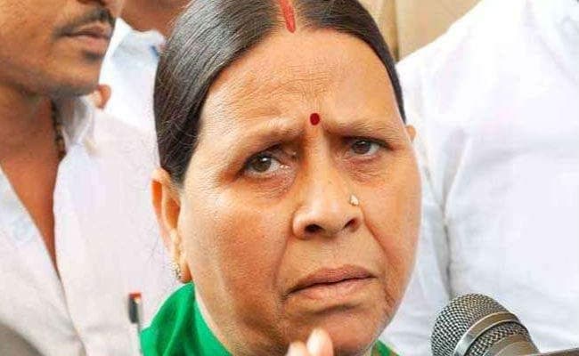 पटना : राबड़ी ने जनता के नाम की खुली अपील, लालू ने वंचितों की लड़ाई लड़ी इसलिए हो रहे प्रताड़ित