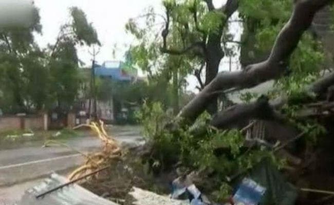 फोनी का असर दिखेगा चार दिनों तक, आज से ट्रेन परिचालन हो जायेगा सामान्य, कोलकाता जाने वाली छह फ्लाइटें रहीं रद्द