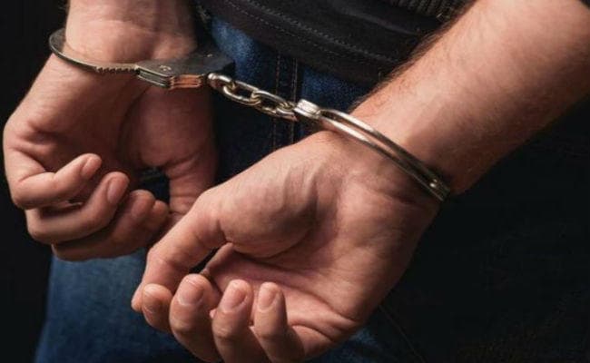 छठा चरण : 77 उम्मीदवारों पर आपराधिक मामले, 42 करोड़पति