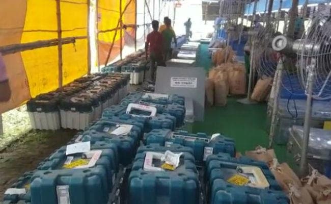 प. बंगाल : बैरकपुर और बनगांव लोकसभा केंद्र पर चुनाव आयोग की रहेगी पैनी नजर