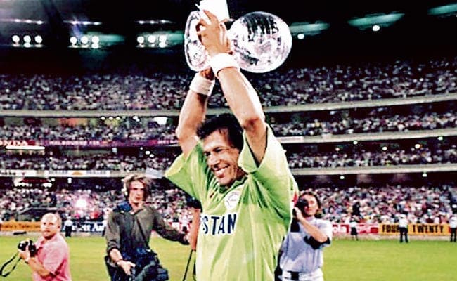 1992 वर्ल्ड कप :	पहला मैच 10 विकेट से हार गया था पाकिस्तान इमरान की टीम ने वापसी की, बनी विश्व विजेता