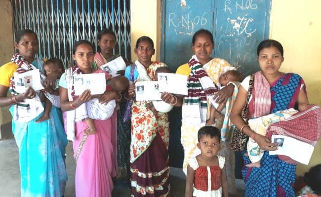 झारखंड में वोटिंग : कंठ सुखा देने वाली गरमी के आगे भी मतदाताओं के उत्साह में नहीं आयी कमी