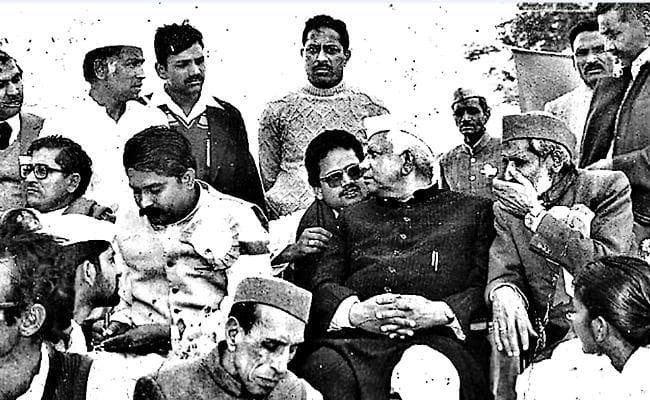 जब नारायण दत्त तिवारी ने मंच पर ही समझी इलाके की सियासत