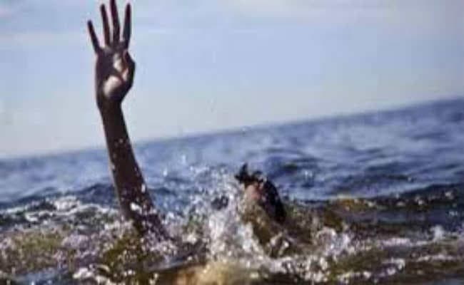 गंगा से पानी लाने गयी किशोरी गायब, डूबने की आशंका