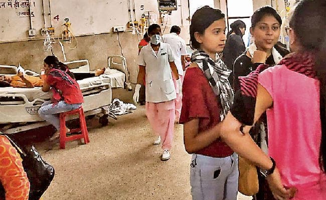 रांची : फूड प्वाइजनिंग से सात छात्राएं हुईं बीमार, रिम्स में हुआ इलाज