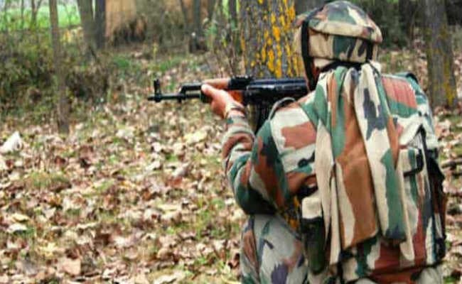 छत्तीसगढ़ के दंतेवाड़ा में सुरक्षा बलों के साथ मुठभेड़, महिला नक्सली समेत दो ढेर