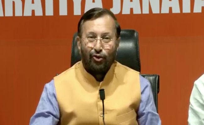 सुप्रीम कोर्ट के नाम पर झूठ बोलने के कारण राहुल गांधी को मांगनी पड़ी माफी, ये उनकी आदत: जावड़ेकर