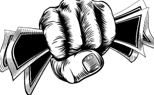 नशाखुरानी गिरोह ने दोस्ती कर युवक को पिलाया कोल्ड ड्रिंक, फिर कर दी यह गंदी हरकत