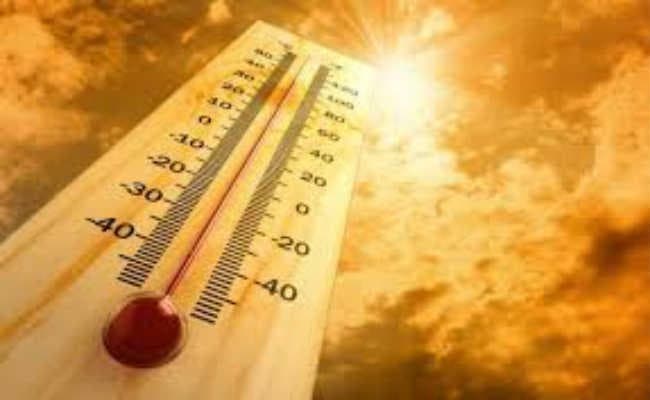 आसमान से बरस रही आग, पारा 45 के पार