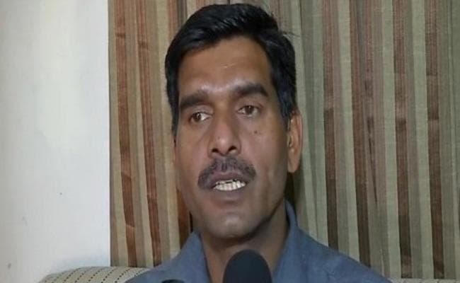 नामांकन रद्द होने का मामला : सुप्रीम कोर्ट ने बर्खास्त जवान तेज बहादुर यादव की याचिका खारिज की