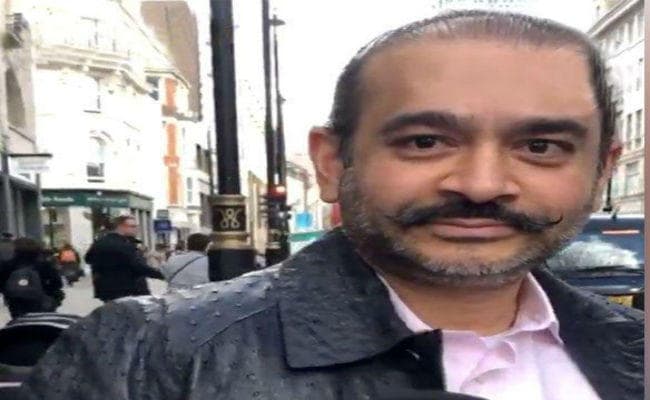 ब्रिटेन से बाहर नहीं भागने के बारे में अदालत को भरोसा नहीं दिला पाया नीरव मोदी