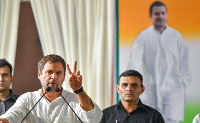 सुप्रीम कोर्ट से राहुल गांधी को राहत, लोकसभा चुनाव लड़ने से रोकने वाली याचिका खारिज