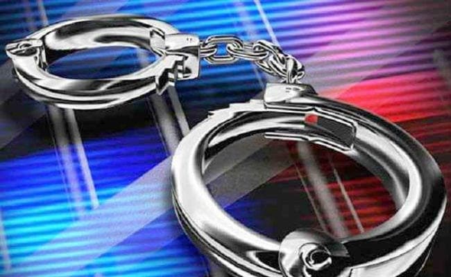 रांची : पूर्व स्वास्थ्य सचिव प्रदीप कुमार के खिलाफ गिरफ्तारी वारंट