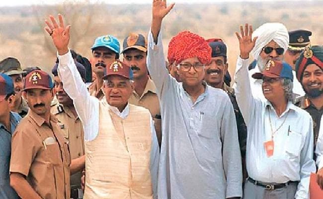 आज के दिन का इतिहास से रिश्ता, सफल परमाणु परीक्षण का ऐलान