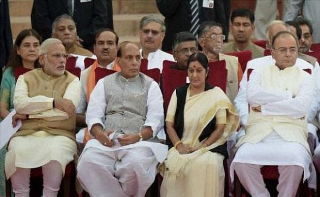 RTI में हुआ खुलासा, पीएम नरेंद्र मोदी और उनकी कैबिनेट ने विदेशी और घरेलू यात्रा पर खर्च किये 393 करोड़