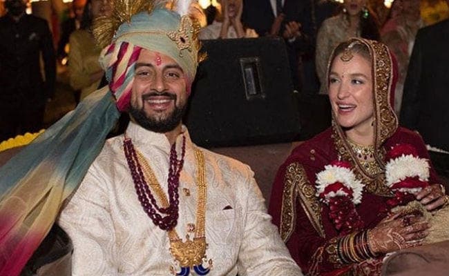 बॉलीवुड के इस एक्टर ने ढाई साल के भीतर तोड़ दी शादी, सोशल मीडिया पर लिखी यह बात