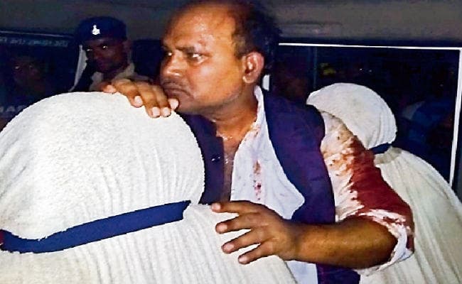 छपरा : दो दलों के बीच भिड़ंत में विधायक को मारी गोली