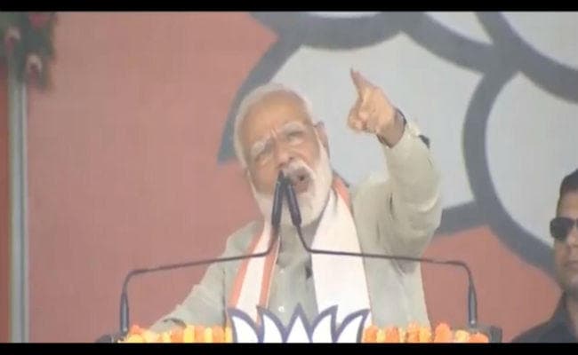 कुशीनगर में बोले पीएम मोदी- वे दुनियाभर की डिक्शनरी खंगालते हैं और प्रेम का नकाब पहन मुझे गालियां देते हैं