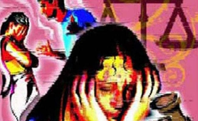 दहेज प्रताड़ना, जानलेवा हमला में पति गिरफ्तार