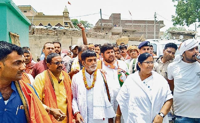 दानापुर : दियारे में रामकृपाल ने मांगे वोट