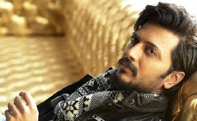 रितेश देशमुख ने पियूष गोयल की टिप्पणी का दिया जवाब कहा, मेरे पिता अपने बचाव के लिए जीवित नहीं