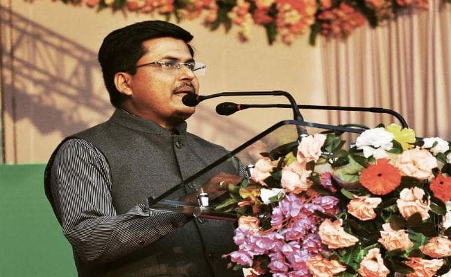 सीख : रिजल्ट खराब होने पर छात्र ने किया सुसाइड, खबर पढ़कर IAS अफसर ने शेयर किये बोर्ड परीक्षा के मार्क्स