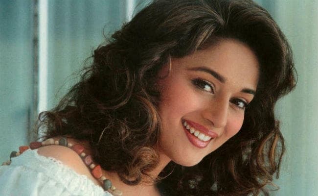 जन्‍मदिन: इस क्रिकेटर की दीवानी थी माधुरी दीक्षित, जानें ये अनसुनी बातें...