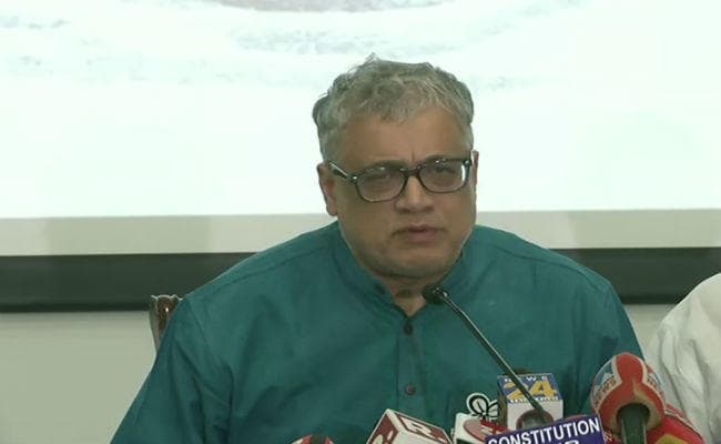 तृणमूल कांग्रेस ने ट्विटर एकाउंट का बदला DP, पार्टी लोगो की जगह लगायी विद्यासागर की तस्वीर