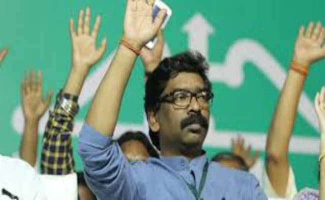 हेमंत ने बरहेट व तालझारी में की चुनावी सभा, कहा - मूलवासियों की जमीन छीनने पर तूली भाजपा