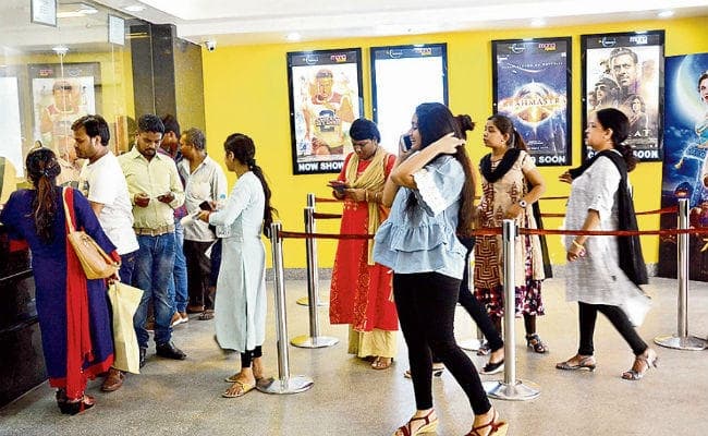 पटना के युवा हॉलीवुड फिल्मों के हुए दीवाने