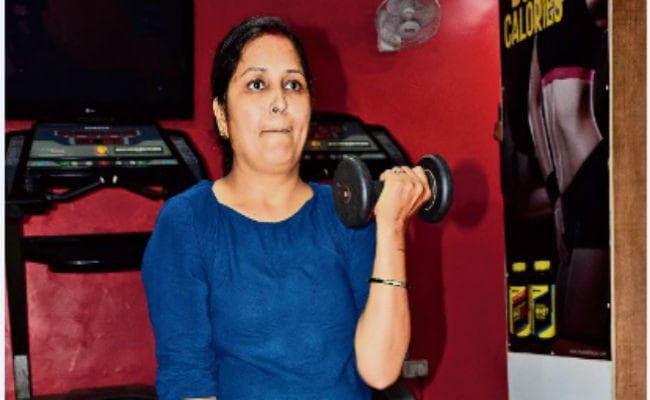 फिटनेस: वजन घटाने के साथ-साथ खुद को मेंटेन रखने के लिए महिलाएं जा रही हैं जिम