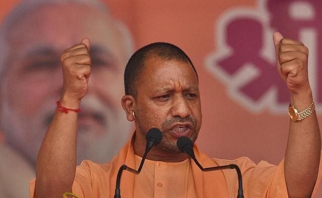 योगी ने राम मंदिर, तीन तलाक के नाम पर पटना के लोगों से रविशंकर के लिये मांगा समर्थन