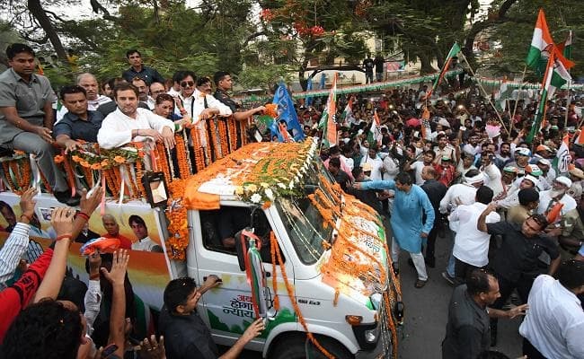 बिहारी बाबू के लिए राहुल गांधी ने पटना में किया रोड शो, भाजपा के रविशंकर प्रसाद से है मुकाबला