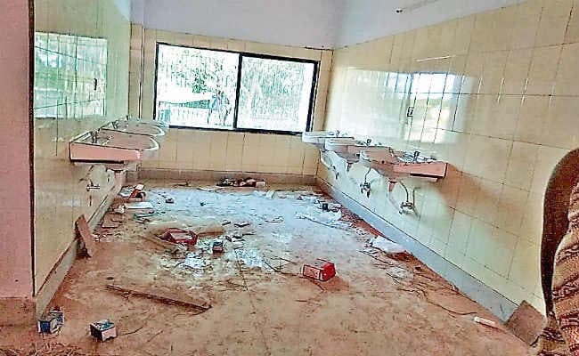 रिम्स : हॉस्टल नहीं मिलने से मेडिकल की छात्राएं और इंटर्न परेशान