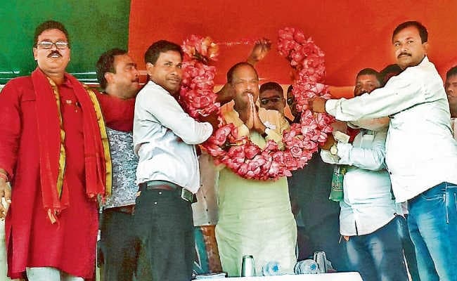 संतालपरगना बना रणक्षेत्र, भाजपा व महागठबंधन के नेताओं का आरोप-प्रत्यारोप जारी