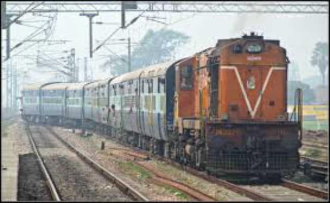 वाराणसी-सियालदह एक्स 21 तक रद्द, जानें किन ट्रेनों को किया गया रिशेड्यूल