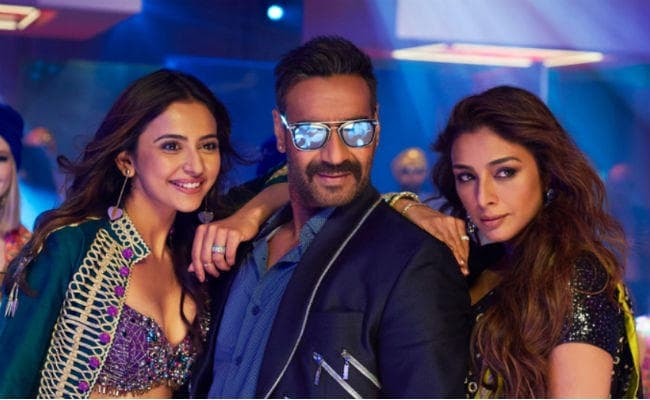 Film Review: फिल्‍म देखने से पहले जानें कैसी है अजय देवगन की ''दे दे प्‍यार दे''