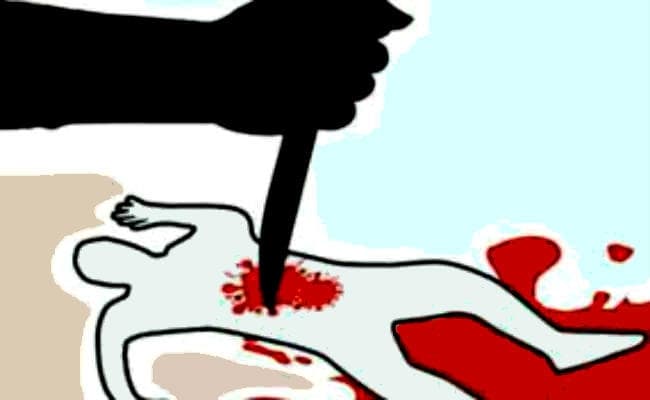 जमीन विवाद में तीन मासूम बच्चों और मां की हत्या, छानबीन में जुटी पुलिस