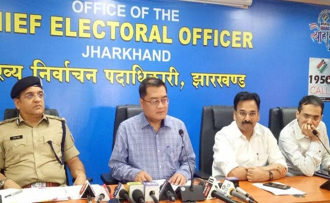 लोकसभा चुनाव 2019 : झारखंड में चौथे चरण के चुनाव में 5 महिला समेत 42 प्रत्याशी मैदान में