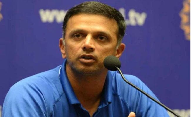 विश्‍व कप 2019 : बोले द्रविड़- बीच के ओवरों में विकेट लेने वाले गेंदबाजों की मौजूदगी से भारत को मिलेगा फायदा