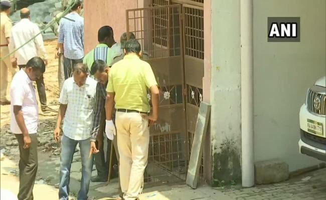 कर्नाटक: कांग्रेस विधायक के घर के बाहर जोरदार धमाका, एक की मौत