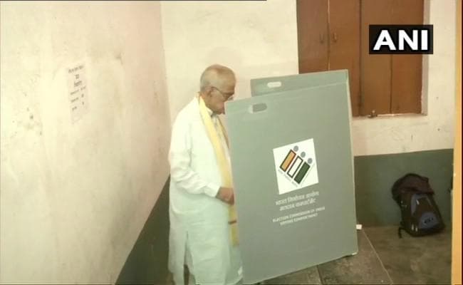 UP Voting : उत्तर प्रदेश में सातवें चरण में हुआ 57 प्रतिशत मतदान