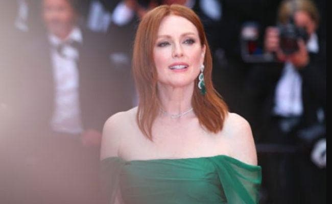 यौन उत्पीड़न पर शुरू ‘अहम'' चर्चा का श्रेय ‘मीटू्'' को: जूलियाना मूर